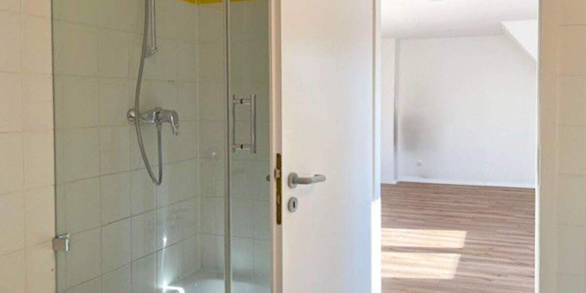 Etagenwohnung Köln / Braunsfeld Braunsfeld - 3 Zimmer, 95 m&sup2;, 1.500&euro; | Angebot:25107309