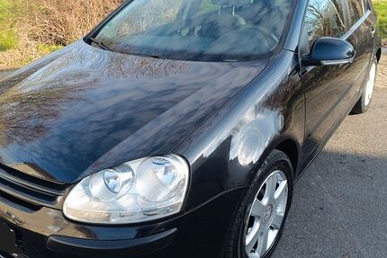 VW Golf 211.986 km 2.499 &euro; Kerpen Sindorf 50170