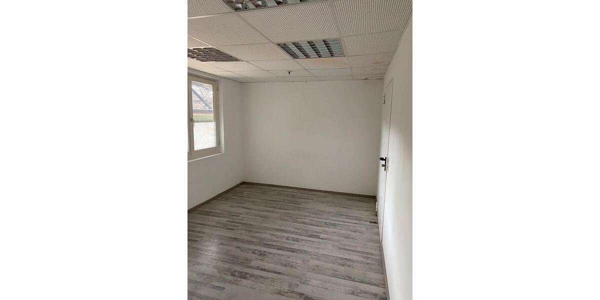 Büroräume provisionsfrei Düsseldorf ab 7,— Euro pro Quadratmeter zimmer