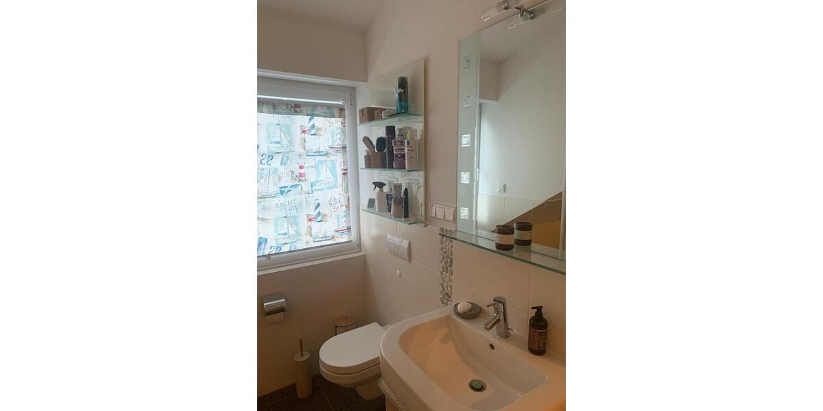 Dachgeschoßwohnung Overath - 2 Zimmer, 83 m&sup2;, 1.049&euro; | Angebot:24488192