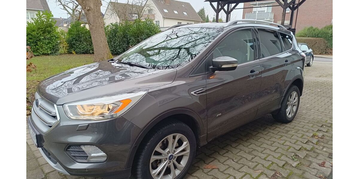 Ford Kuga 117.250 km 10.990 &euro; Leverkusen 51381
