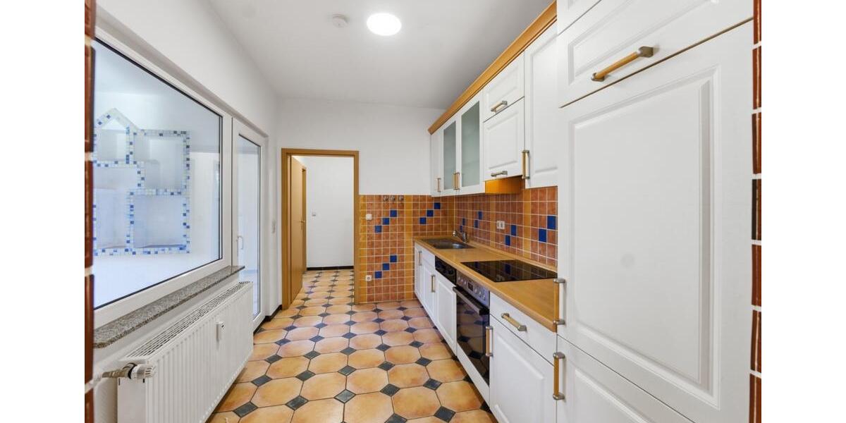 Mehrfamilienhaus, Wohnhaus Köln Heimersdorf - 10 Zimmer, 209 m&sup2;, 699.000&euro; | Angebot:26405452