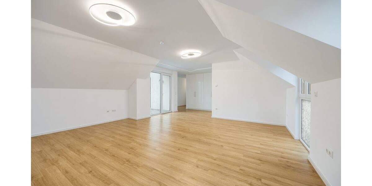 **** Jetzt schon an die Zukunft denken, Dachgeschosswohnung mit Ambiente in jeder Lebenslage **** 3 zimmer