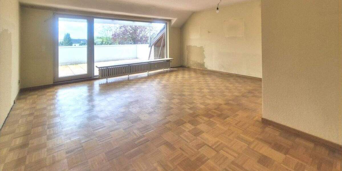 TOPLAGE IM HILDENER NORDEN - Dachterrassenwohnung mit Modernisierungsbedarf 3 zimmer