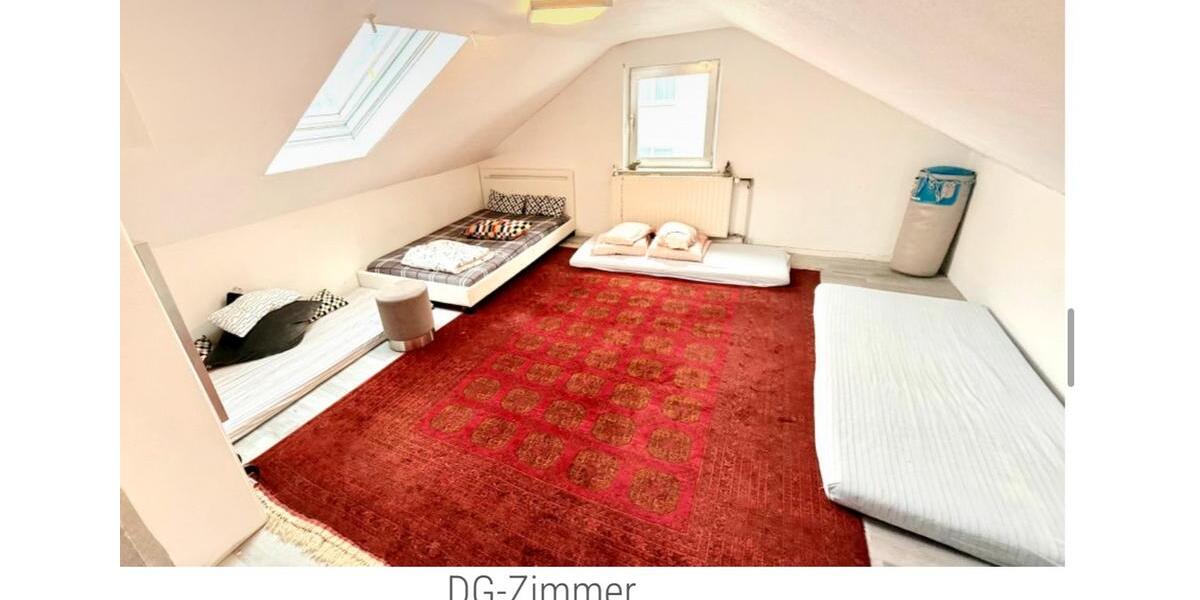 Reihenhaus Niederkassel - 4.5 Zimmer, 118 m&sup2;, 2.500&euro; | Angebot:26107847
