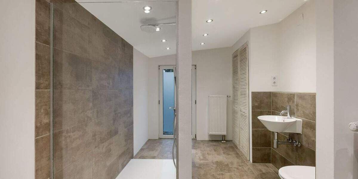 Mehrfamilienhaus, Wohnhaus Solingen Höhscheid - 1 Zimmer, 295 m&sup2;, 660.000&euro; | Angebot:25109343