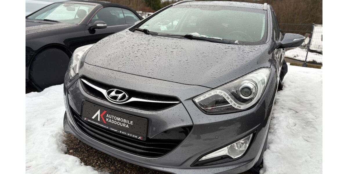 Hyundai i40 168.000 km 6.490 &euro; Solingen 42653
