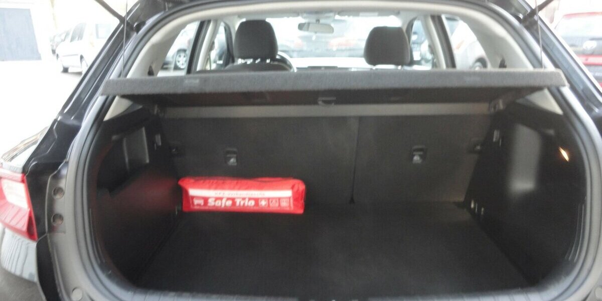 Kia Stonic 1,2 Edition7- Klima SHZ PDC Alu 33Tk,1 Hd 33.000 km 12.999 &euro; Neuss 41462