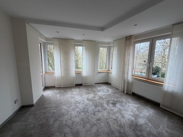 Etagenwohnung Solingen - 3 Zimmer, 105 m&sup2;, 1.350&euro; | Angebot:25571572