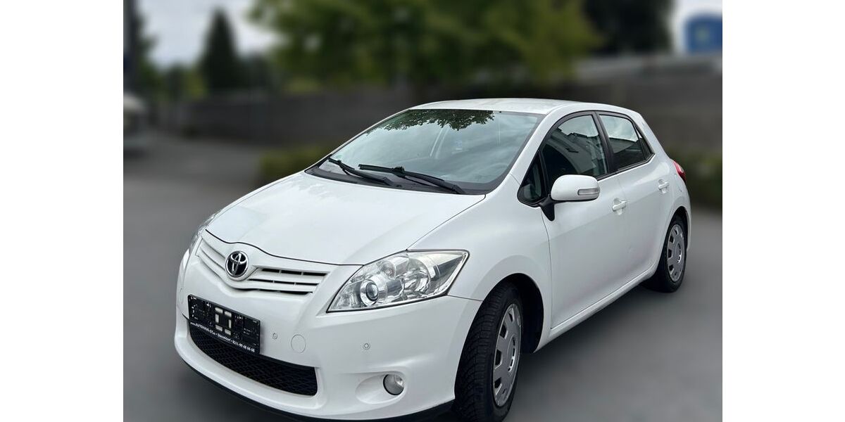 Toyota Auris 96.169 km 7.000 &euro; Solingen 42655