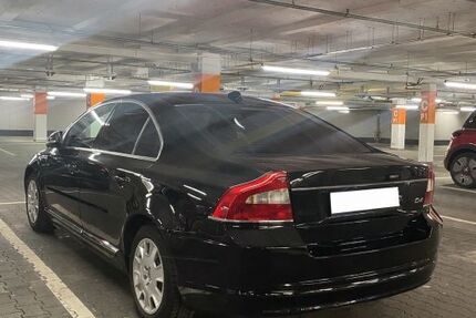 Volvo S80 175.985 km 11.490 &euro; Düsseldorf 40210