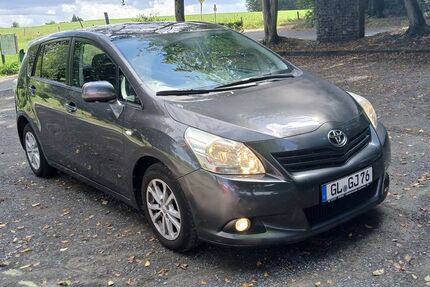 Toyota Verso 214.600 km 6.650 &euro; Odenthal-Neschen 51519