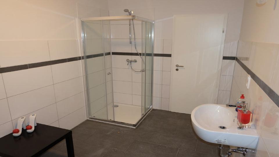 Kerpen-Horrem! Gewerbeeinheit mit Bürogebäude und Wohnung in zentraler Lage von Kerpen (CA 4922) zimmer