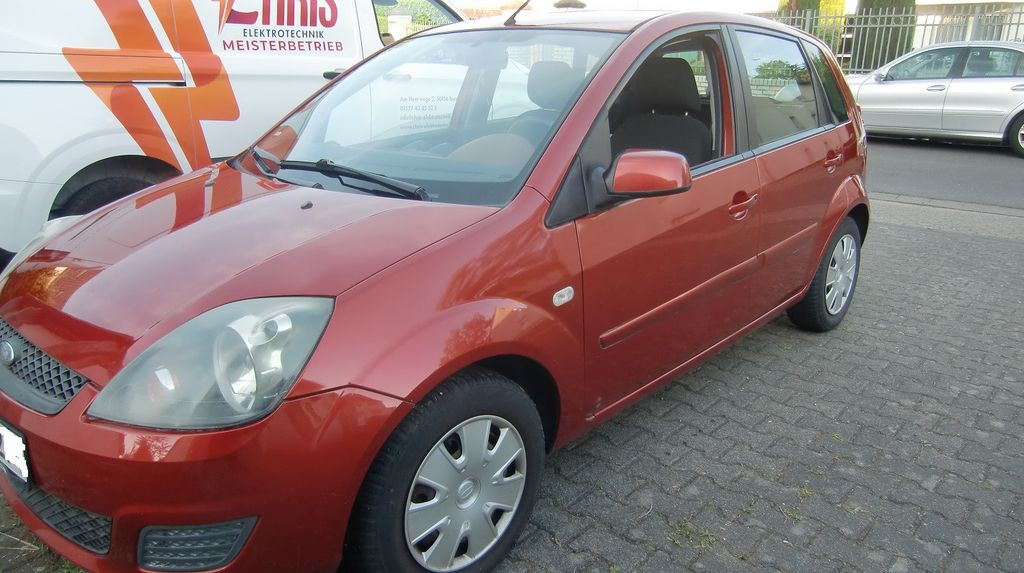 Ford Fiesta 150.000 km 1.590 &euro; bergheim 50126