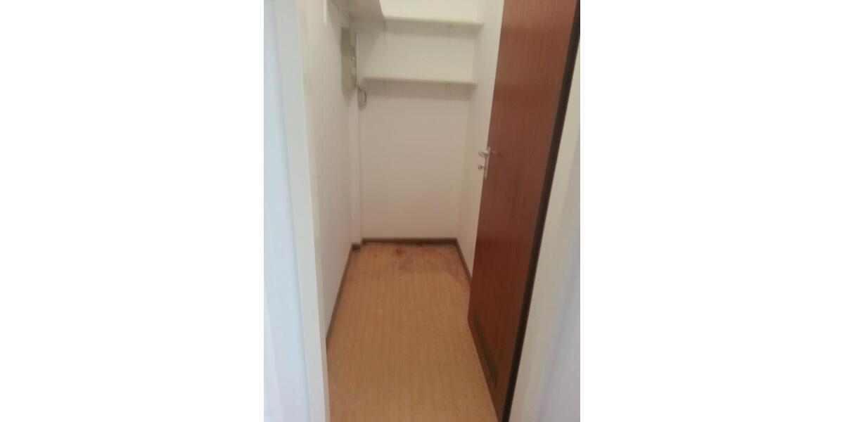 attraktive 2-Zi-Wohnung in Düsseldorf-Zoo (Flingern) unmöbliert zimmer