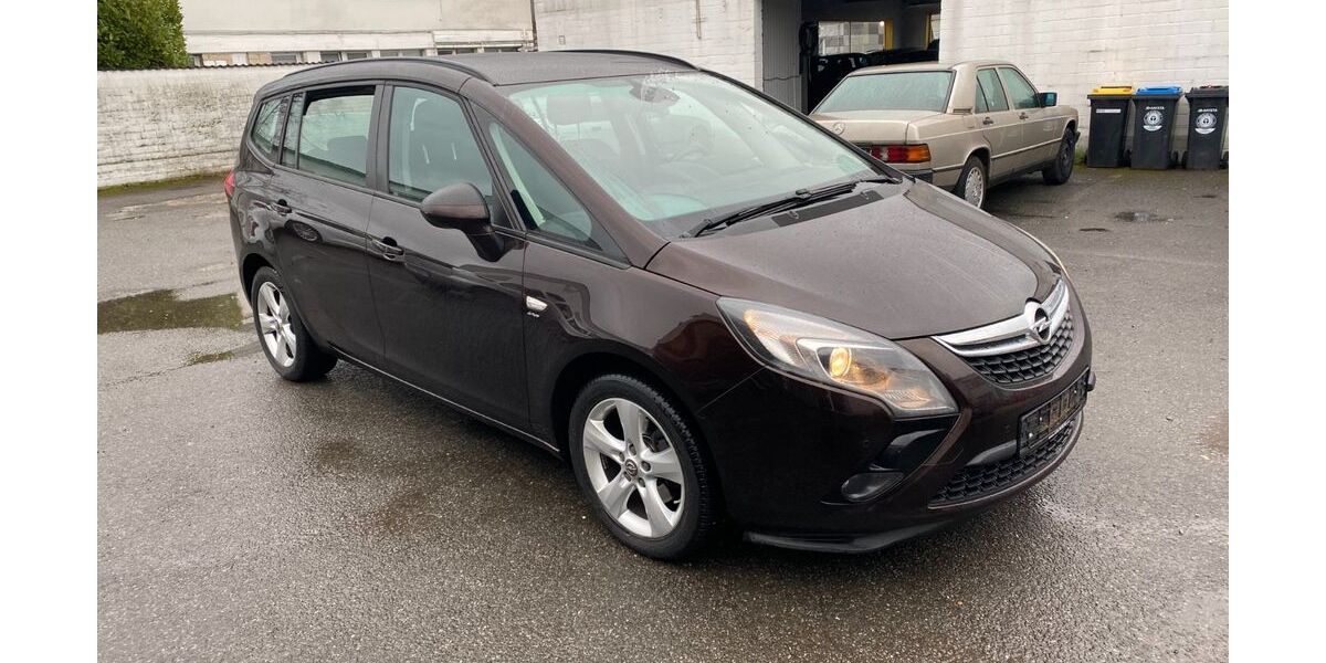 Opel Zafira 128.000 km 8.200 &euro; Monheim 40789
