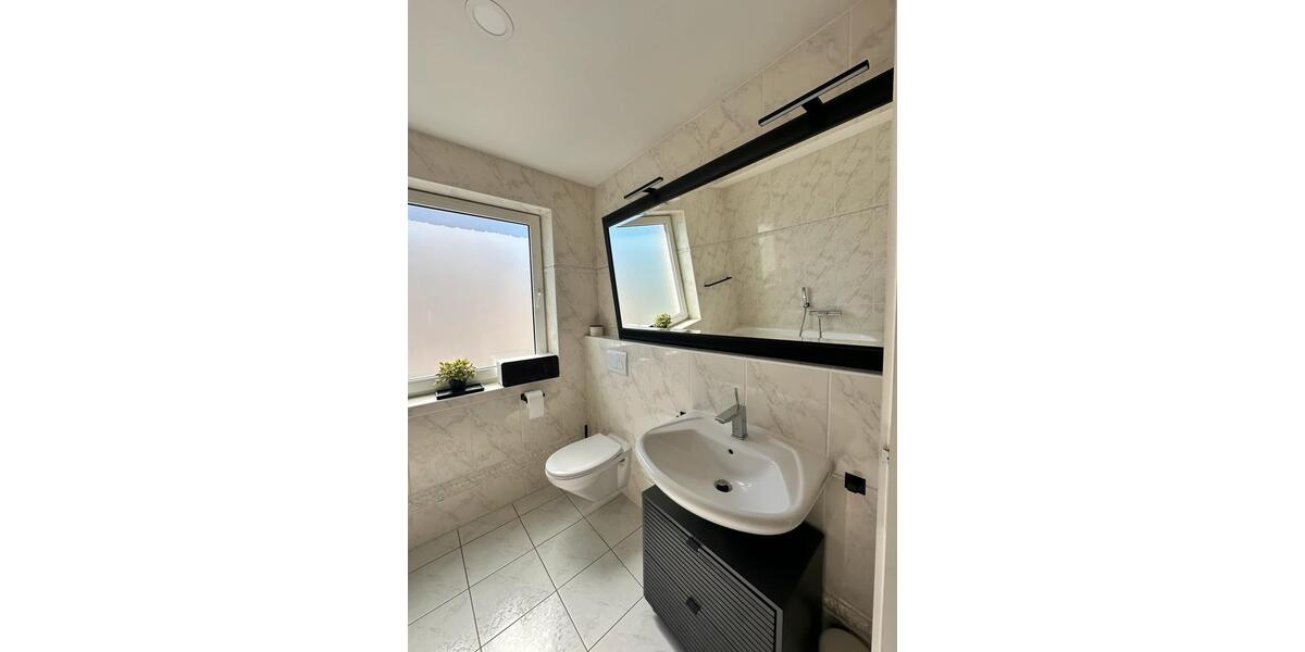 Dachgeschoßwohnung Köln Porz - 3 Zimmer, 86 m&sup2;, 1.590&euro; | Angebot:26407187
