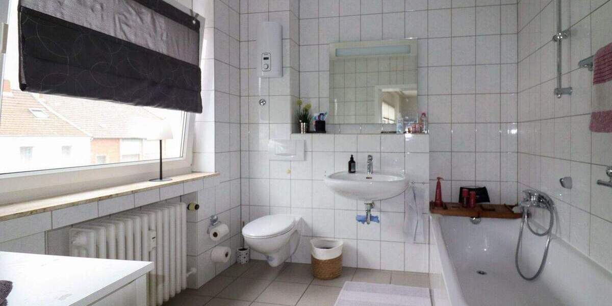 Gewerbeobjekt Grevenbroich Stadtmitte - 4 Zimmer, 4.900.000&euro; | Angebot:25248514