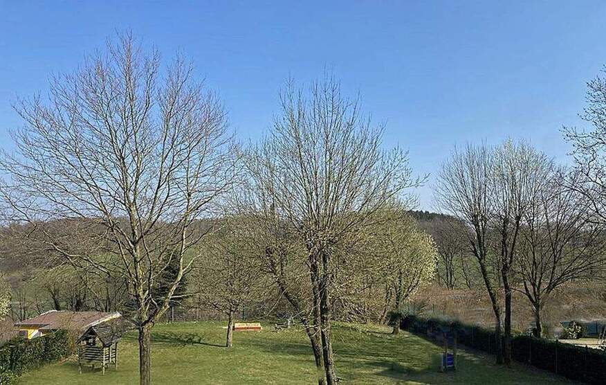 Ruhige Lage, barrierefrei, Hausmeisterservice, GartenSpielplatz, FensterHeizung NEU2025 3 zimmer