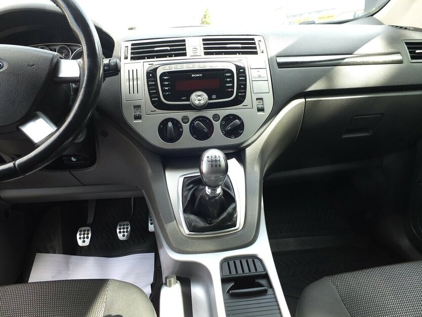 Ford Kuga CHAMPIONS EDITION 4x4 AHK SPORT 188.211 km 6.408 € Köln 50858