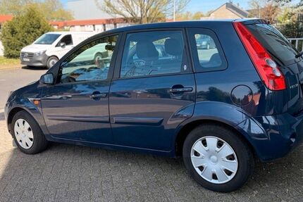 Ford Fiesta 195.000 km 1.900 &euro; Köln 50968