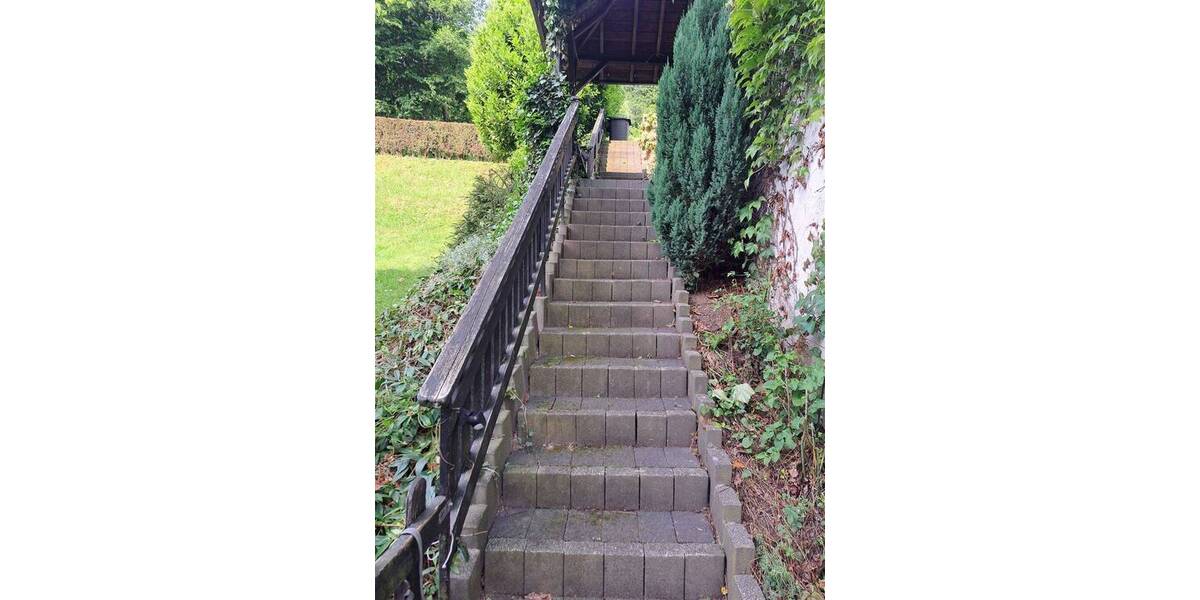 Mehrfamilienhaus, Wohnhaus Kürten - 7 Zimmer, 186 m&sup2;, 350.000&euro; | Angebot:20962648