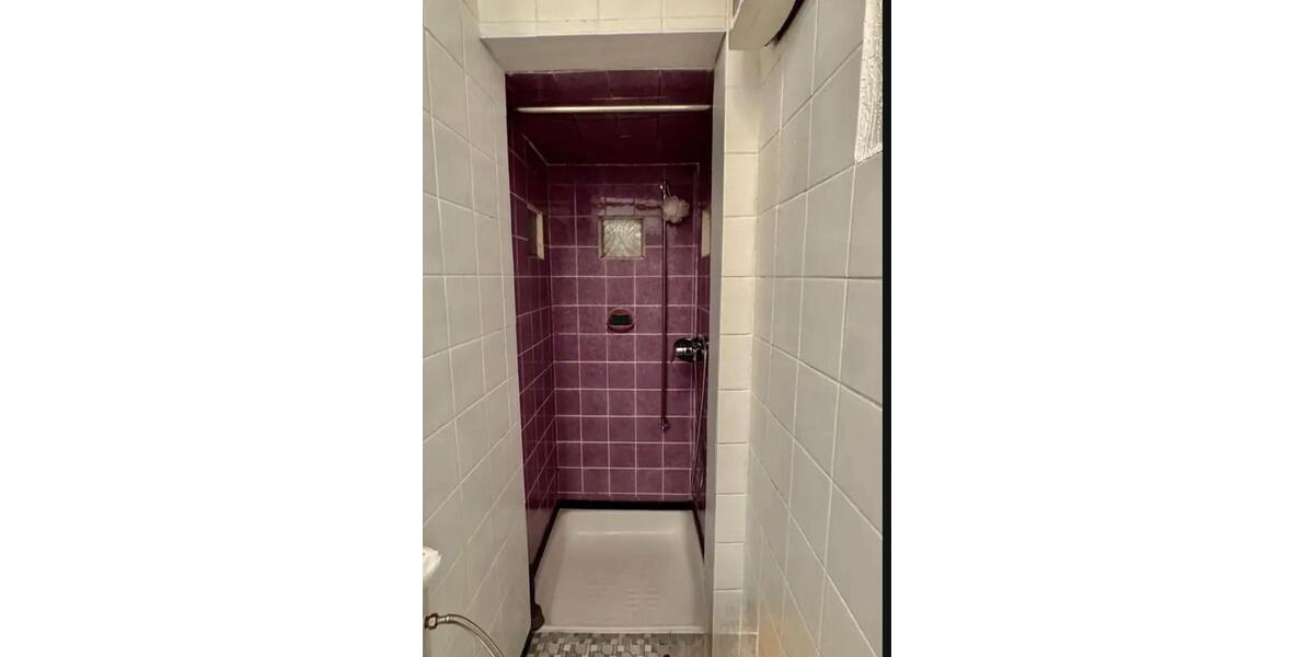 Reihenhaus Grevenbroich Neuenhausen - 8 Zimmer, 180 m&sup2;, 275.000&euro; | Angebot:26227521