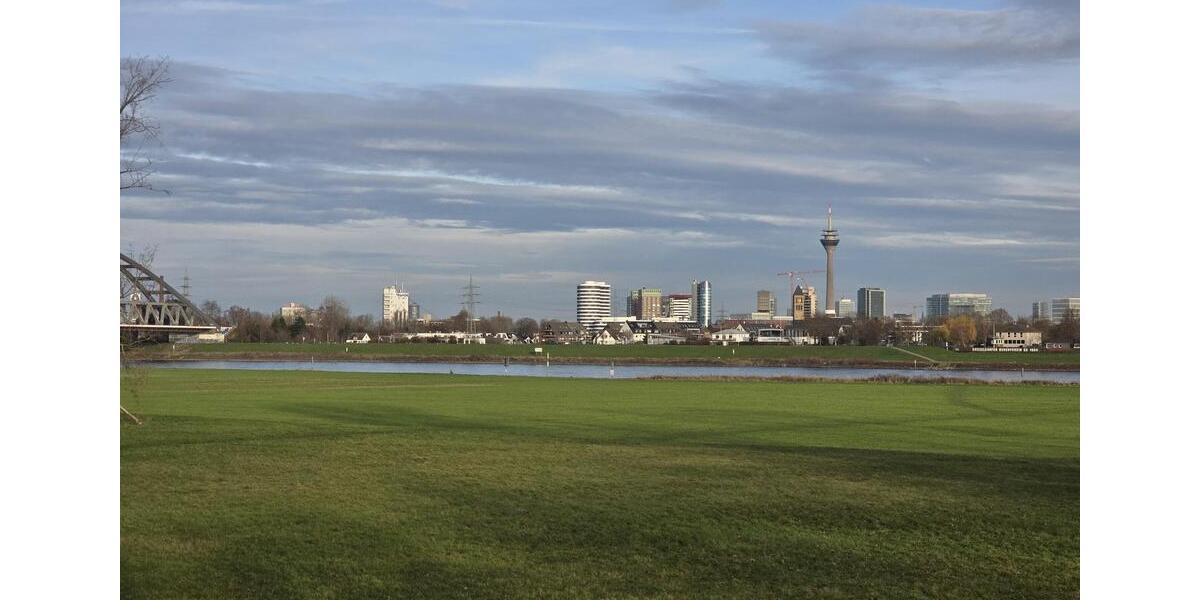 Top Appartement mit Balkon am Neusser Rheinpark-Center 1 zimmer