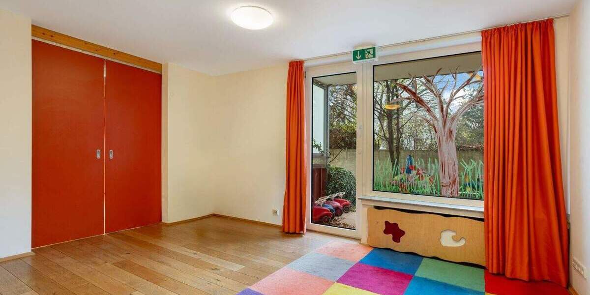 Etagenwohnung Düsseldorf Derendorf - 5 Zimmer, 143 m&sup2;, 649.000&euro; | Angebot:24991260
