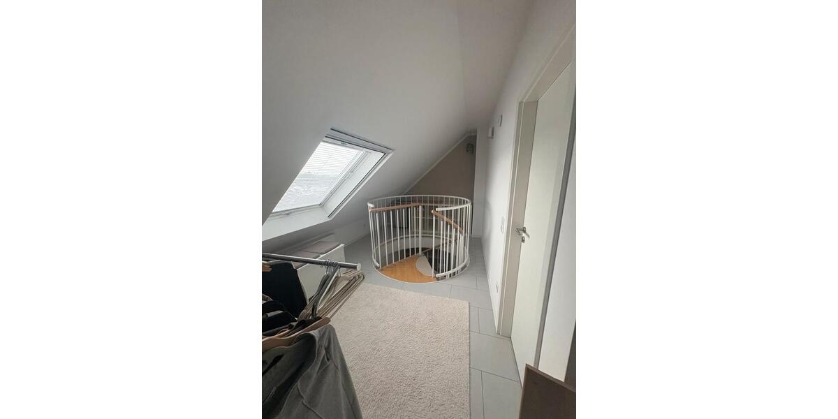 Schöne große 4 Zimmer Wohnung in Neuss Norf 4 zimmer