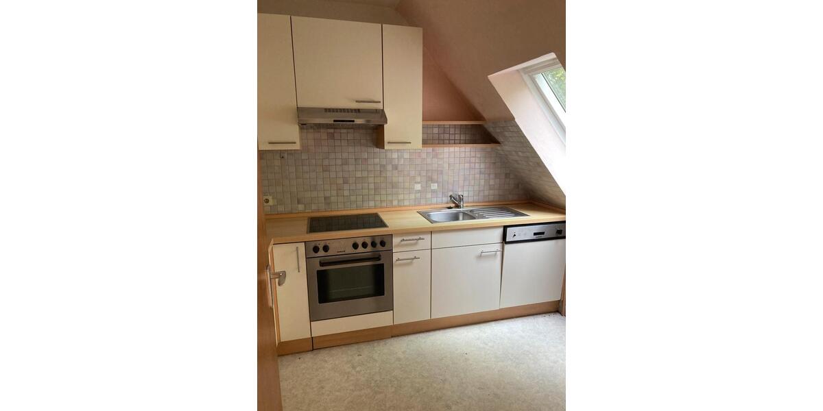 Dachgeschoßwohnung Neuss Reuschenberg - 3 Zimmer, 45 m&sup2;, 650&euro; | Angebot:26393552