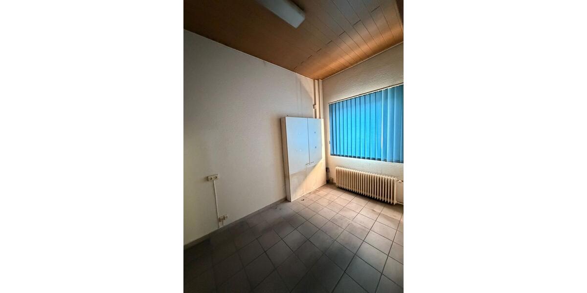 Gewerbeobjekt Remscheid Lüttringhausen - 3.100&euro; | Angebot:24773843