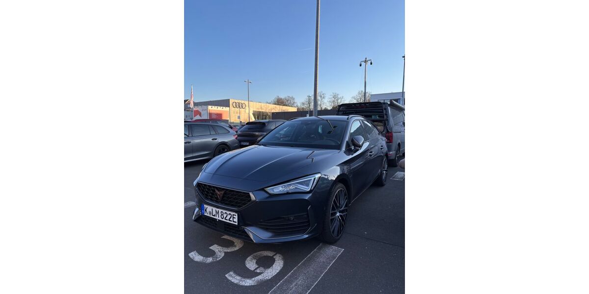 Cupra Leon 45.000 km 25.700 &euro; Köln 50733
