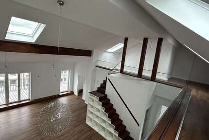 Wohnung Düsseldorf Stadtmitte - 4 Zimmer, 183 m&sup2;, 3.710&euro; | Angebot:25303184