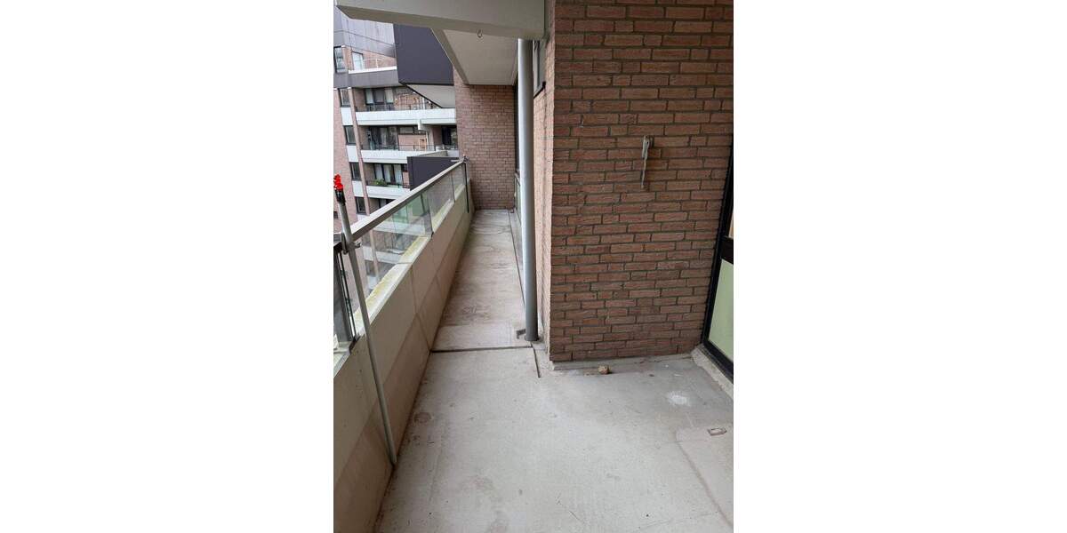 Etagenwohnung Köln Westhoven - 3 Zimmer, 96 m&sup2;, 1.400&euro; | Angebot:25568412