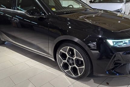 Opel Astra 5.205 km 28.900 &euro; Brühl 50321