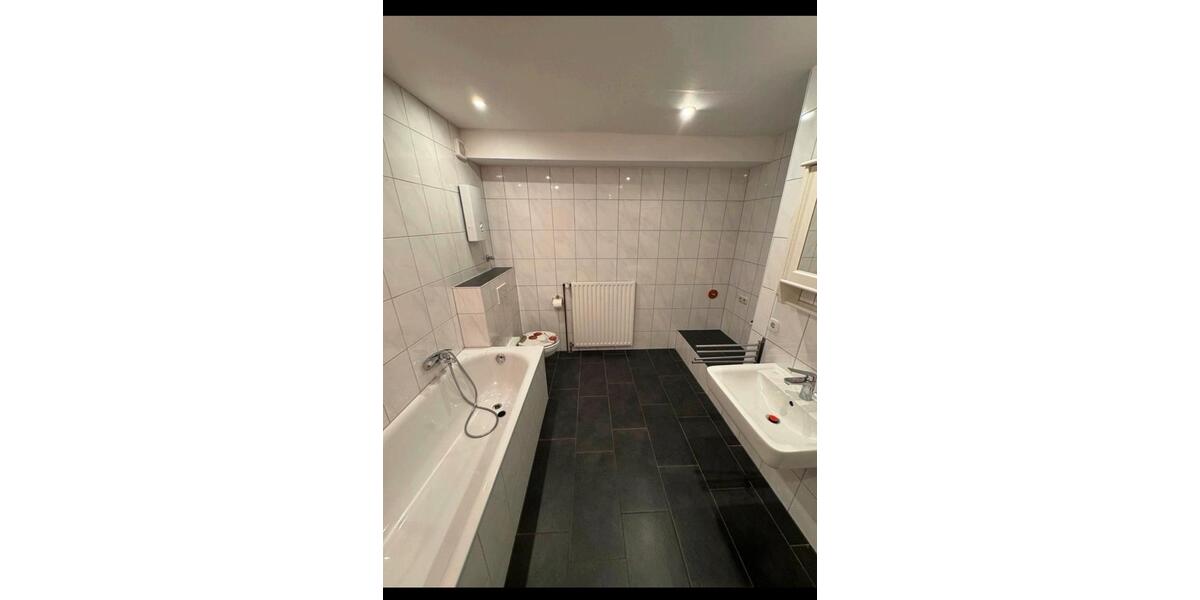 Etagenwohnung Grevenbroich Neuenhausen - 2 Zimmer, 65 m&sup2;, 900&euro; | Angebot:25525466