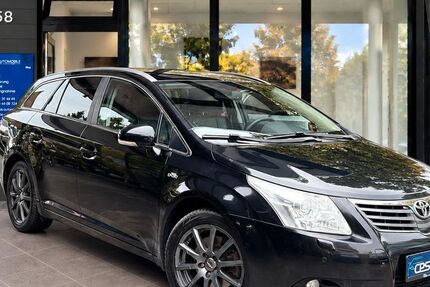 Toyota Avensis 175.619 km 7.600 &euro; Düsseldorf 40599