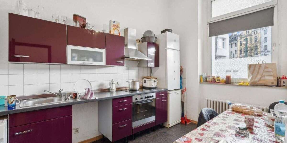 Etagenwohnung Düsseldorf Oberbilk - 2 Zimmer, 53 m&sup2;, 187.000&euro; | Angebot:26284057