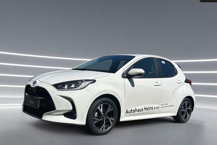 Toyota Yaris 3.500 km 25.450 &euro; Overath 51491