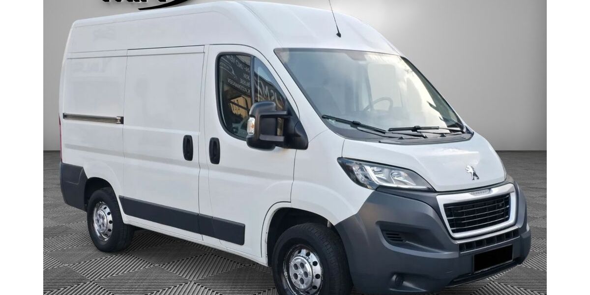 Peugeot Boxer 180.000 km 11.390 &euro; Köln 51067