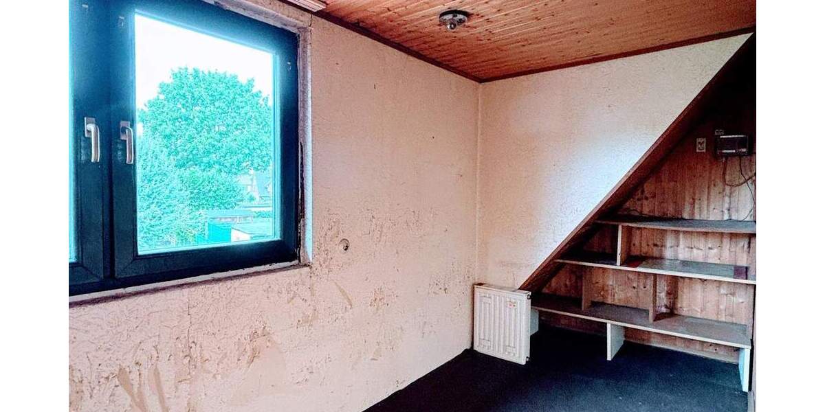 Wohnen mit Raum zur Entfaltung - Reiheneckhaus mit großem Grundstück 4 zimmer