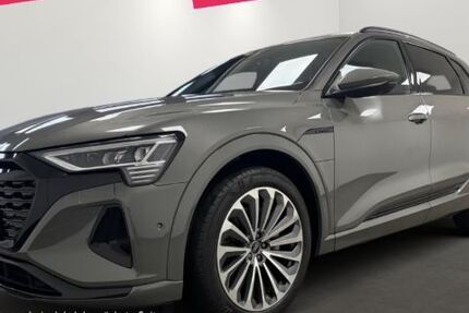 Audi Q8 e-tron 77.065 km 49.900 &euro; Düsseldorf 40233