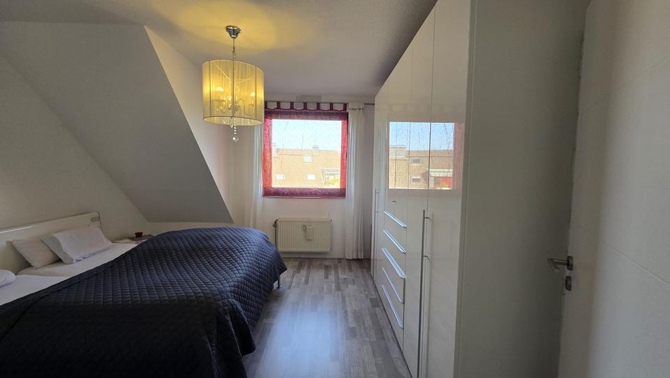 Dachgeschoßwohnung Solingen Ohligs - 2 Zimmer, 57 m&sup2;, 175.000&euro; | Angebot:25642570