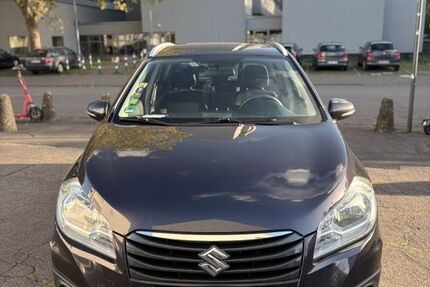 Suzuki SX4 156.602 km 7.999 &euro; Köln 50931
