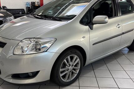 Toyota Auris 130.000 km 7.990 &euro; Leverkusen 51371