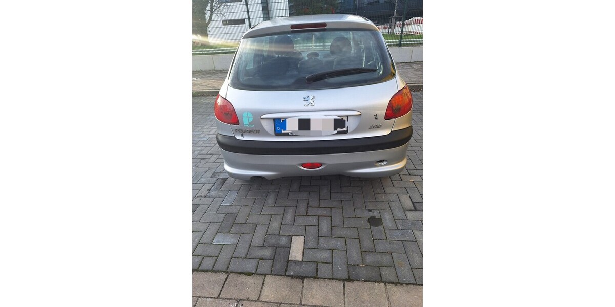 Peugeot 206 198.656 km 2.000 &euro; Düsseldorf 40213