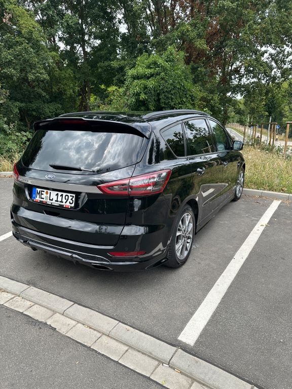 Ford S-Max 97.000 km 25.200 € Monheim am Rhein 40789