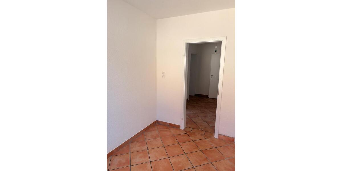 Etagenwohnung Leverkusen Schlebusch - 2 Zimmer, 65 m&sup2;, 950&euro; | Angebot:26320456