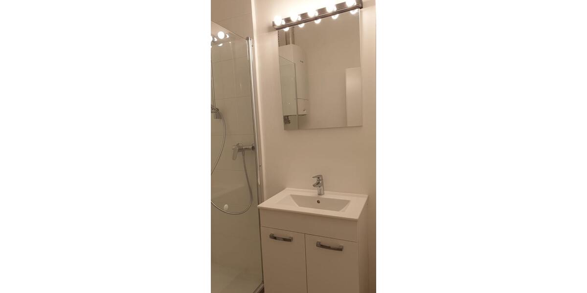 Etagenwohnung Hürth - 1.5 Zimmer, 30 m&sup2;, 830&euro; | Angebot:26408127